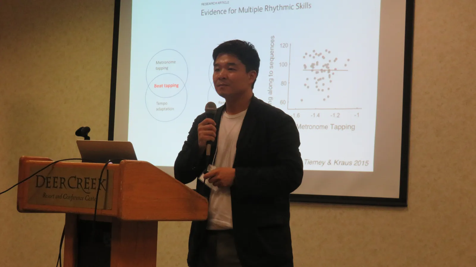 Dr. Yune Lee (Professor, Department of Speech and Hearing Science) presents a talk at the CCBS Fall Retreat