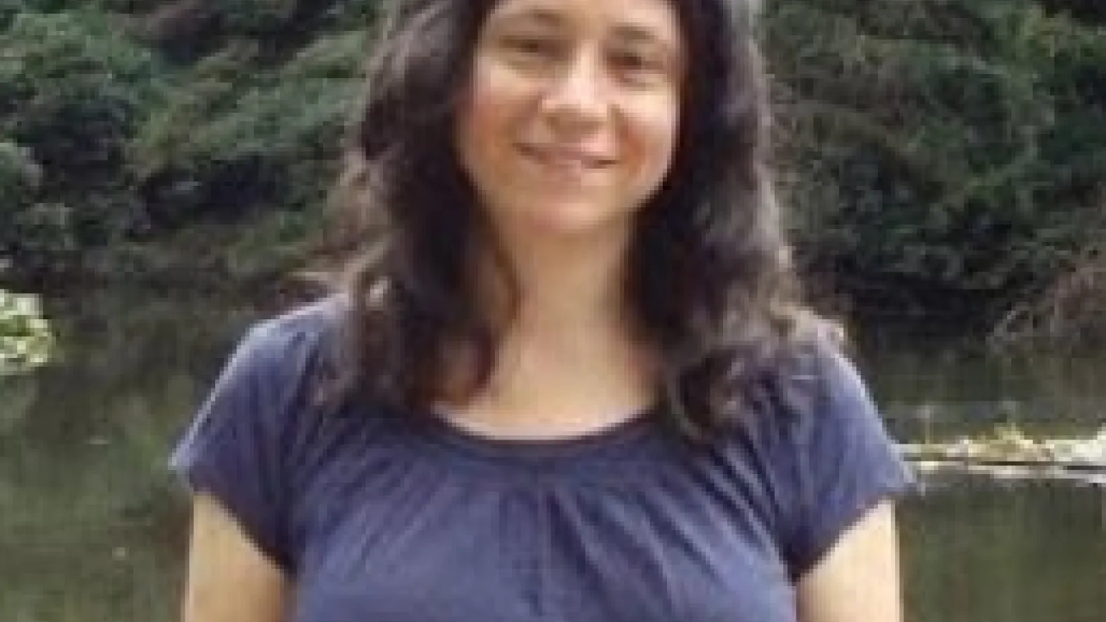 Photo of Lisa Davidson